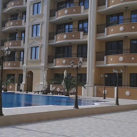 Flora Beach Private *