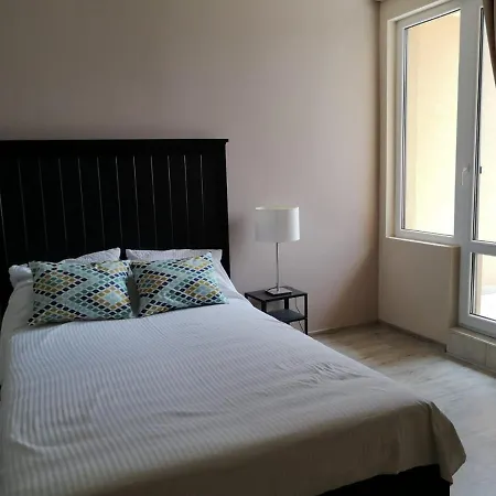 Flora Beach Private شقة فندقية بوموري