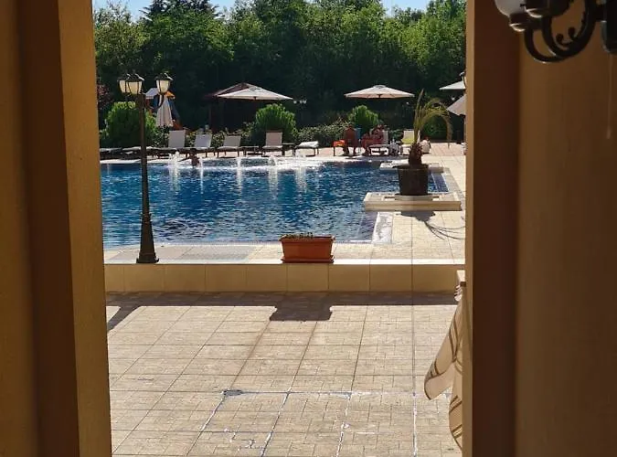 Aparthotel Flora Beach Private *